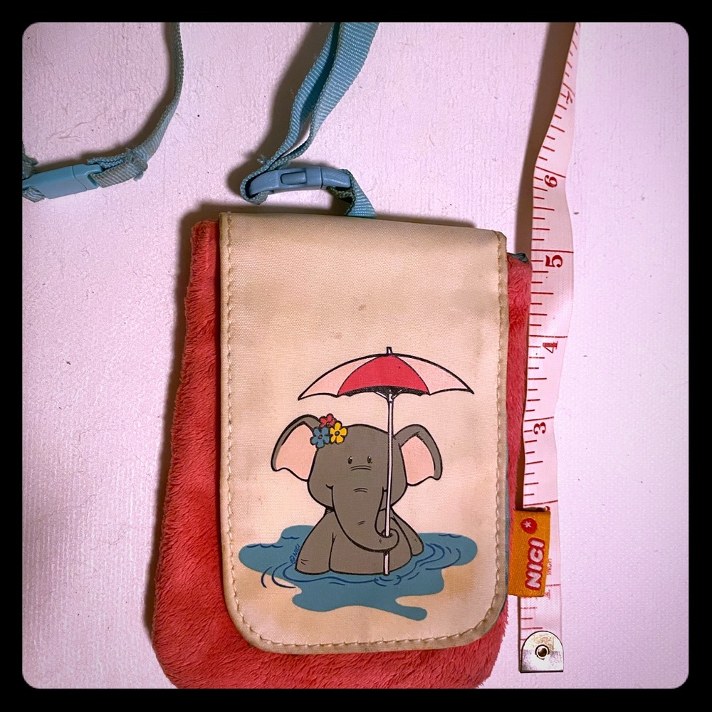 Nici Priscilla elephant cellphone holder